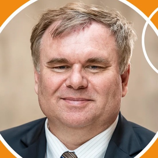 Prof Marek Jutel